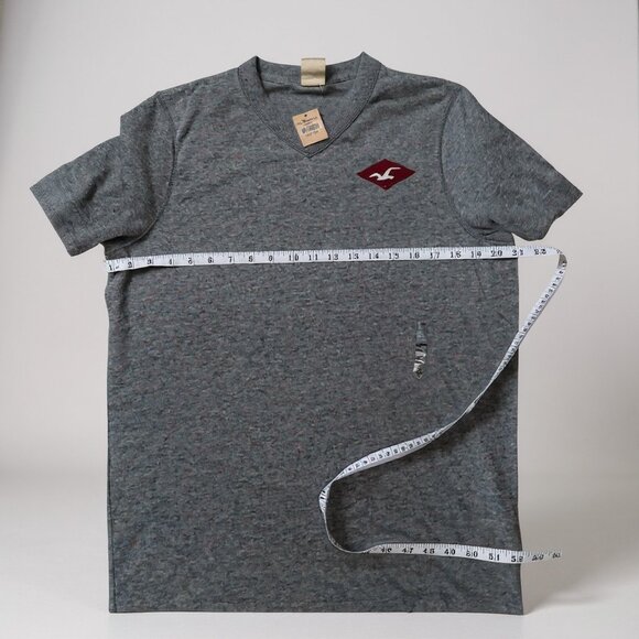 New Grey Hollister Short Sleeve V-Neck shirt Size Large - Picture 4 of 6